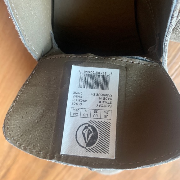 Volcom suede ankle buckle boot - Picture 8 of 9